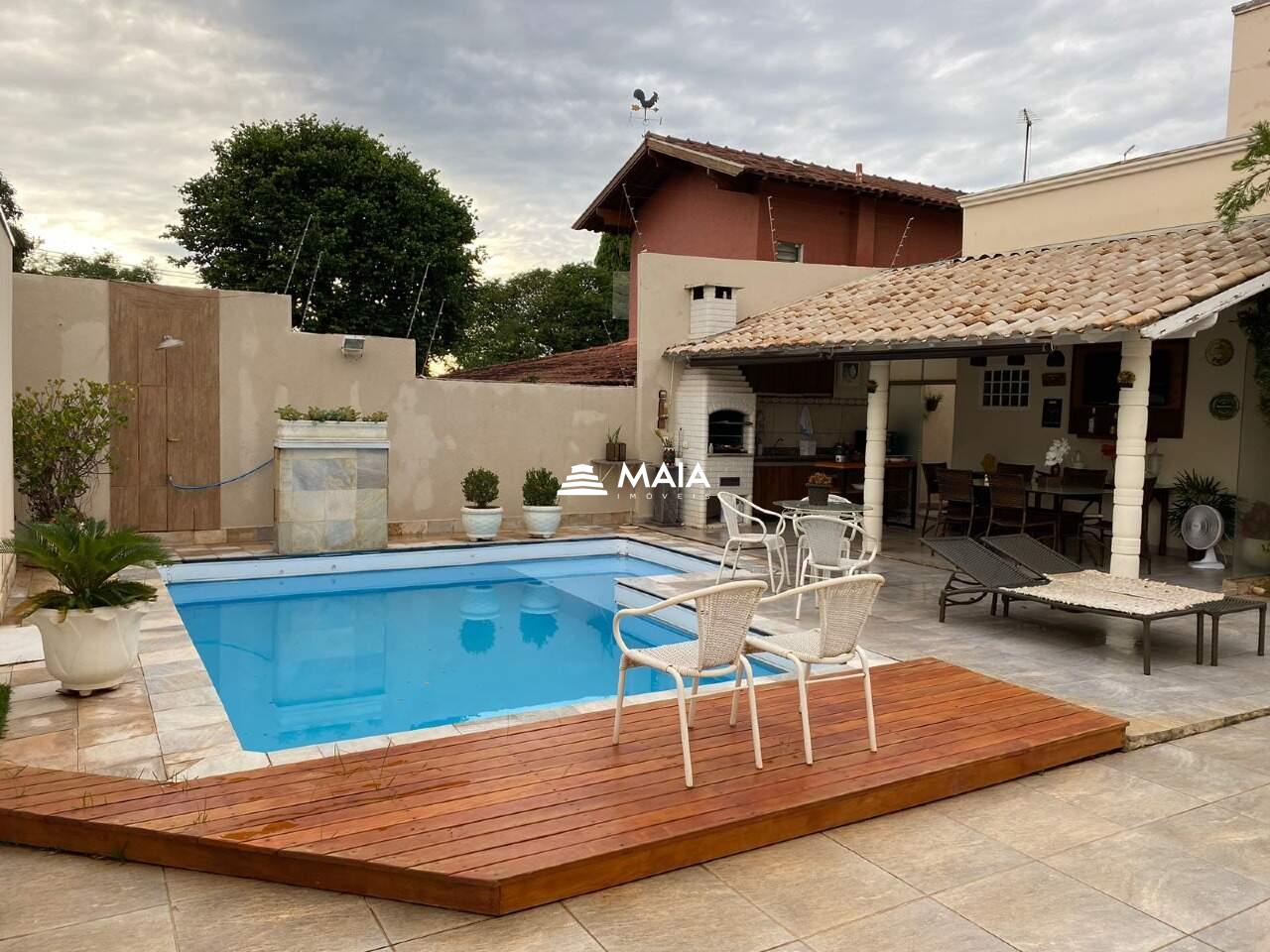 Casa à venda no bairro Olinda