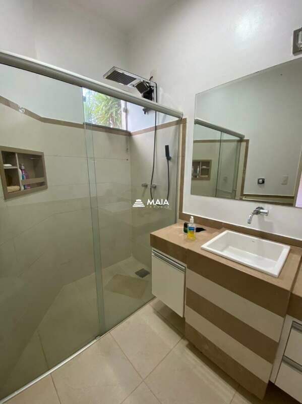 Casa de Condomínio à venda no Jockey Park: 