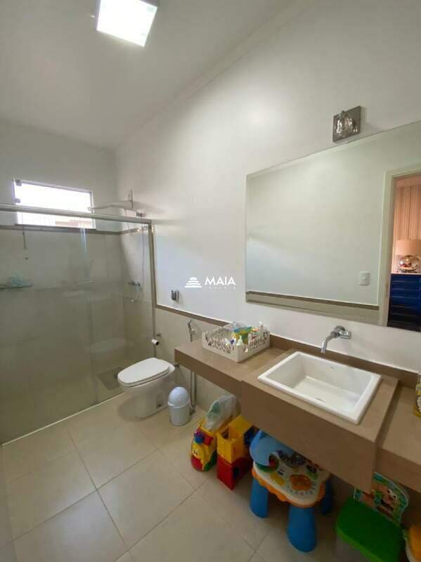 Casa de Condomínio à venda no Jockey Park: 