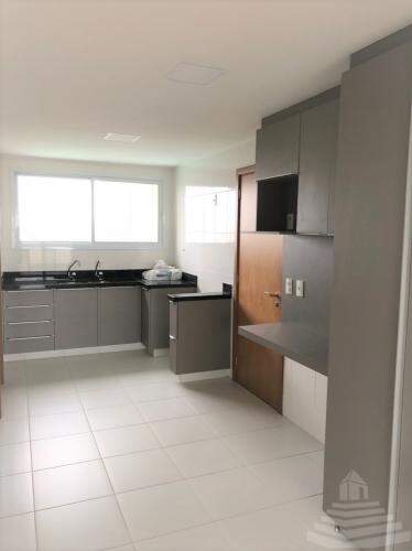 Apartamento à venda no Jardim do Lago: 