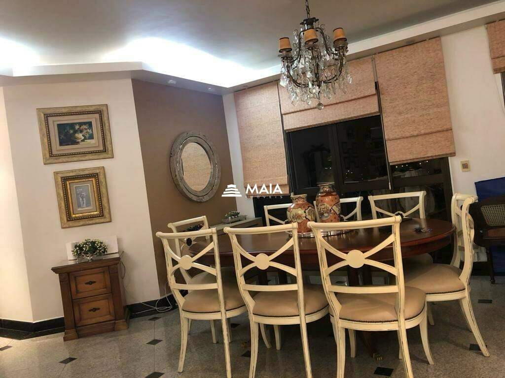 Apartamento à venda no Mercês: 