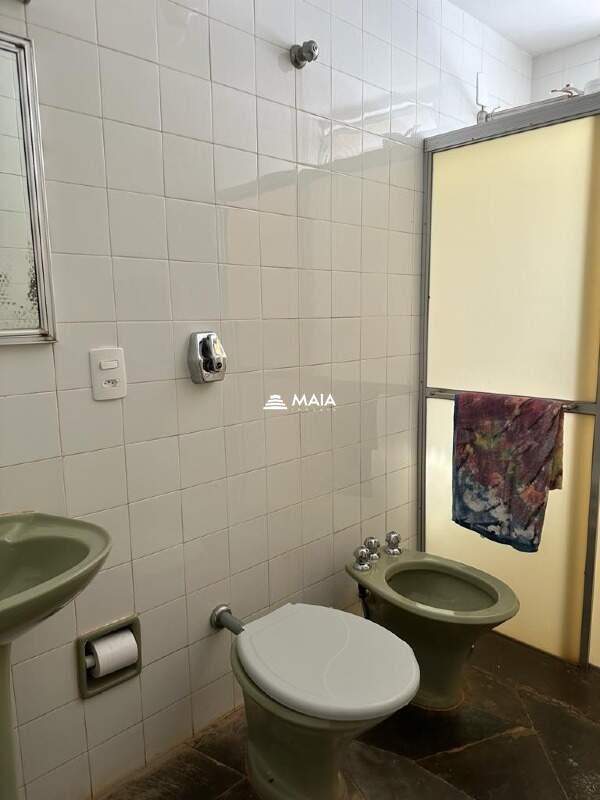 Comercial para aluguel no Mercês: 