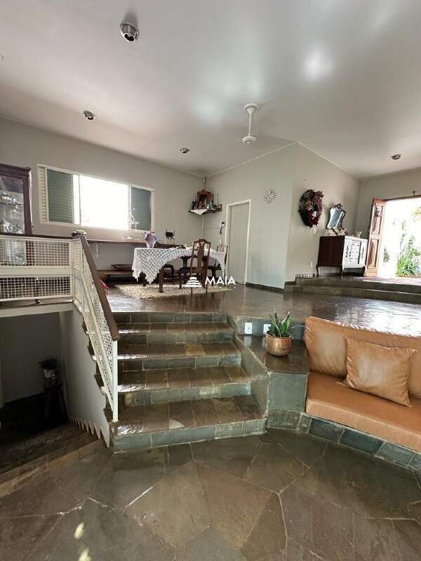 Comercial para aluguel no Mercês: 