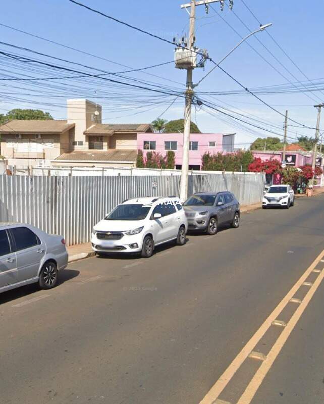 Terreno/Área para aluguel no Mercês: 