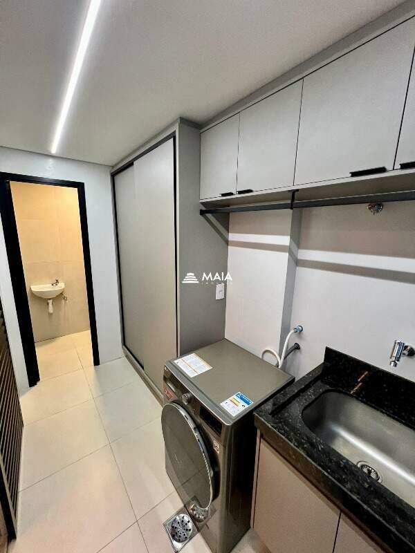 Apartamento à venda no Mercês: 