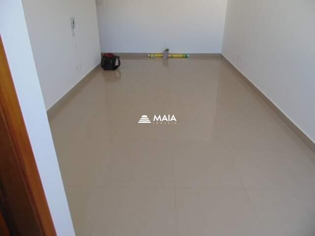 Comercial no Santa Maria