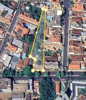 Terreno/Área para aluguel no Mercês: 