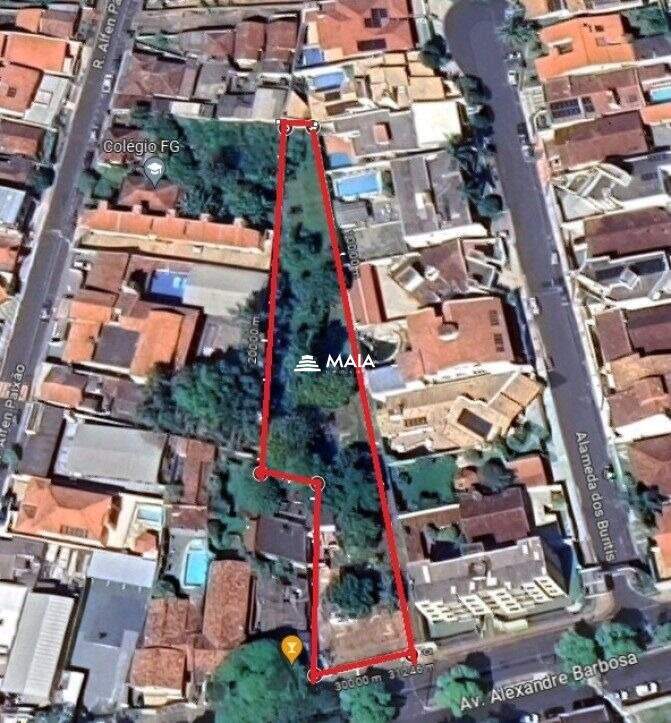 Terreno/Área para aluguel no Mercês: 