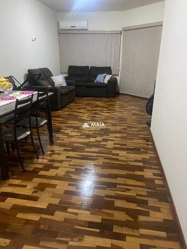 Apartamento à venda no Mercês: 