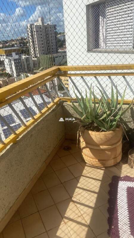 Apartamento à venda no Mercês: 