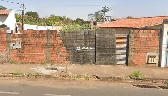 Terreno/Área à venda no Fabrício: 