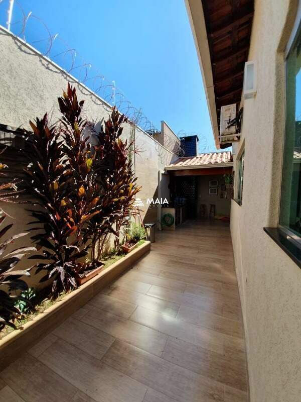 Casa à venda no Manoel Mendes: 