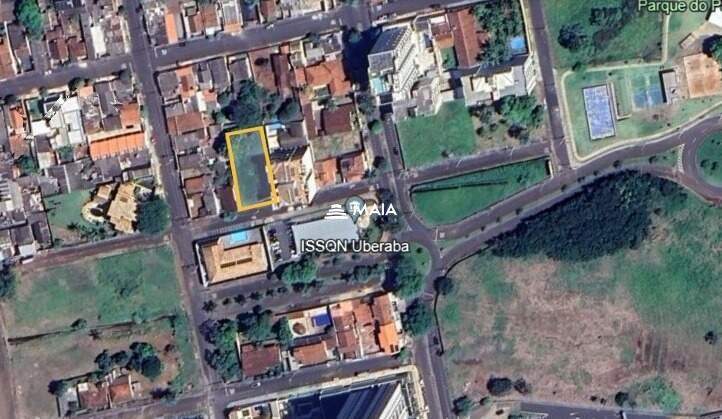 Terreno/Área à venda no Santa Maria: 