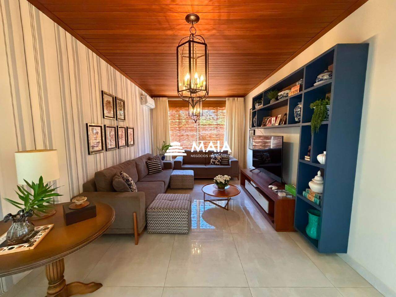 Casa de Condomínio à venda no Jockey Park: 