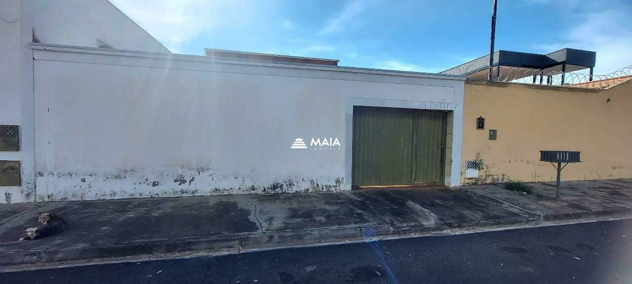 Terreno/Área à venda no Antonia Cândida: 