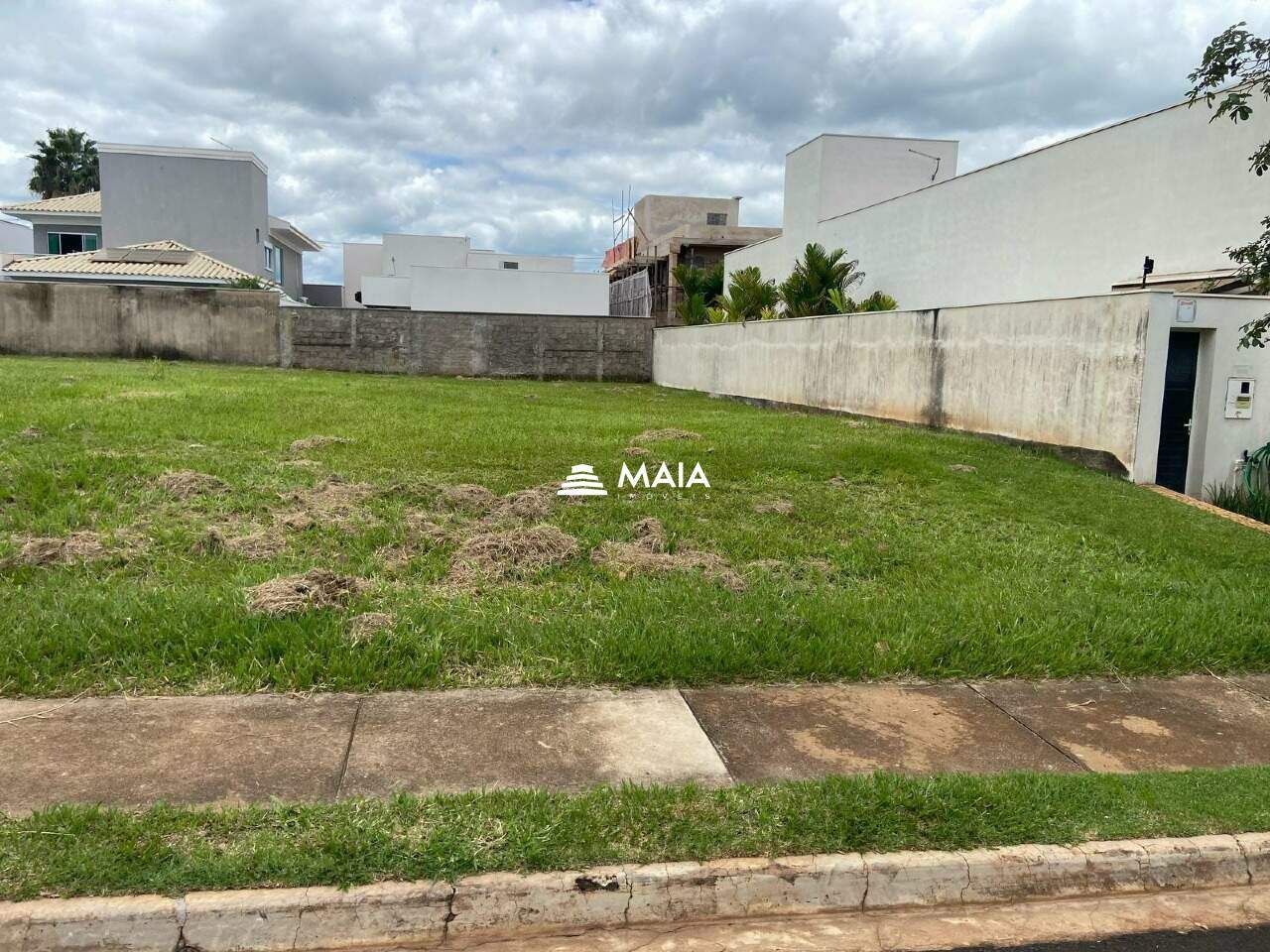 Terreno em Condomínio à venda no Damha I - Res. Uberaba: 