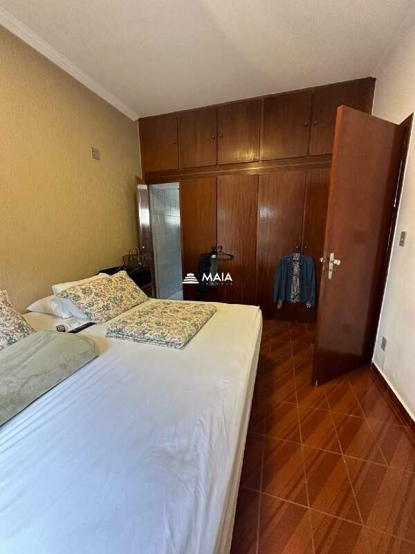 Casa à venda no Santos Dumont: 