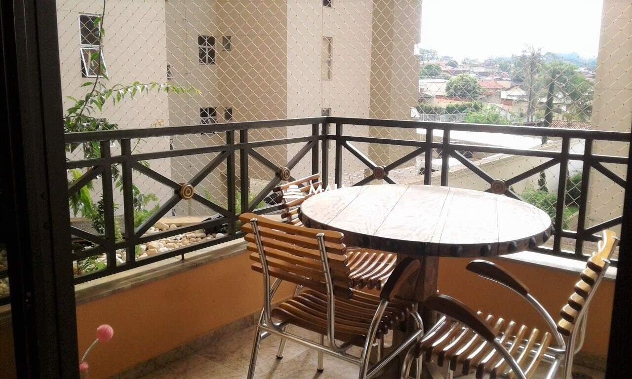 Apartamento para aluguel no Mercês: 