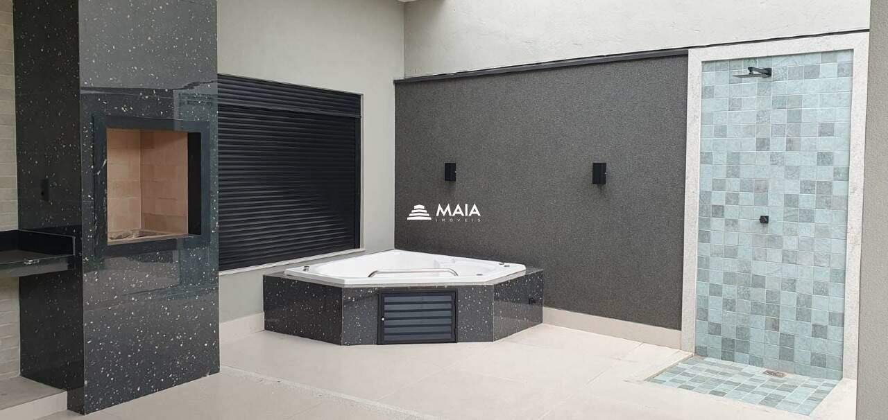 Casa à venda no Jardim Nenê Gomes: 