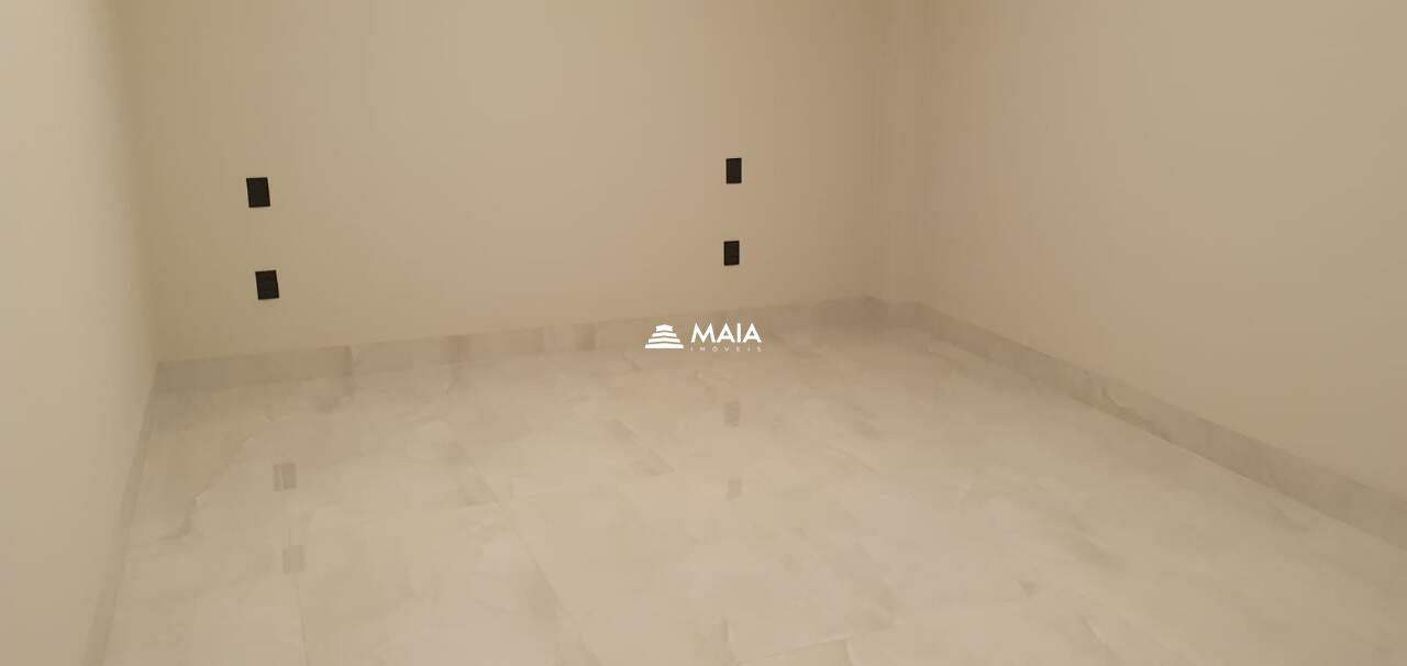 Casa à venda no Jardim Nenê Gomes: 