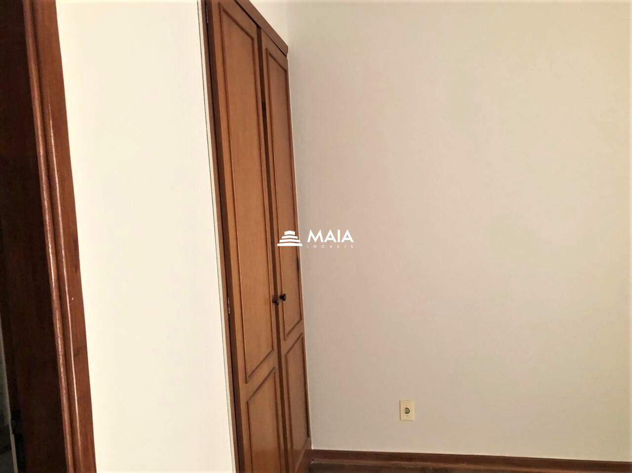 Apartamento à venda no Mercês: 