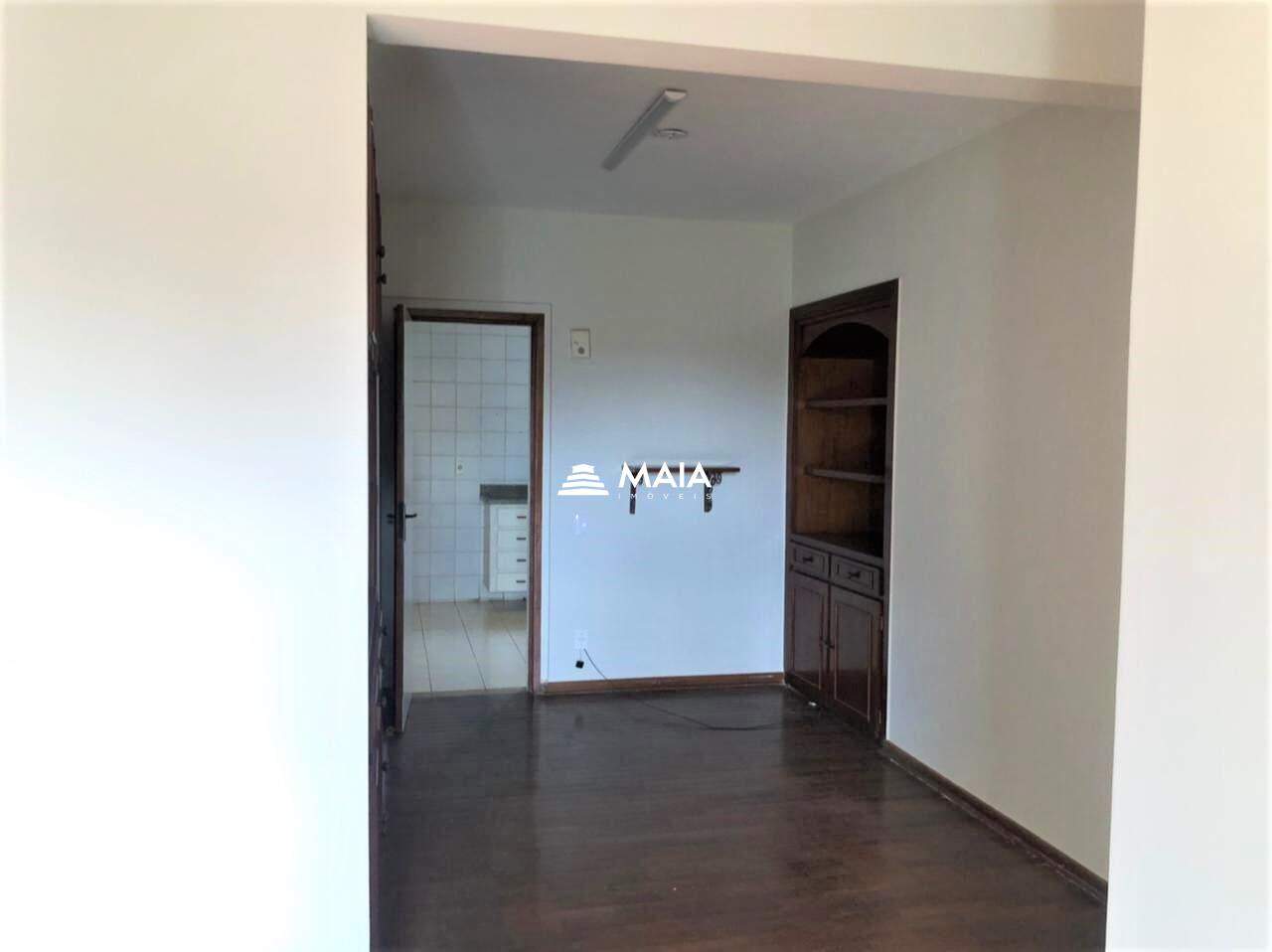 Apartamento à venda no Mercês: 