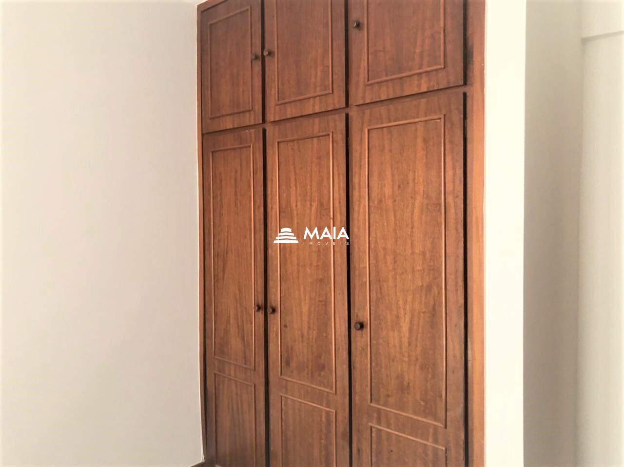 Apartamento à venda no Mercês: 