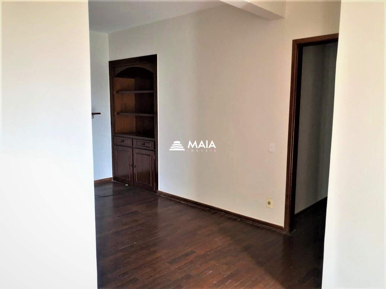 Apartamento à venda no Mercês: 