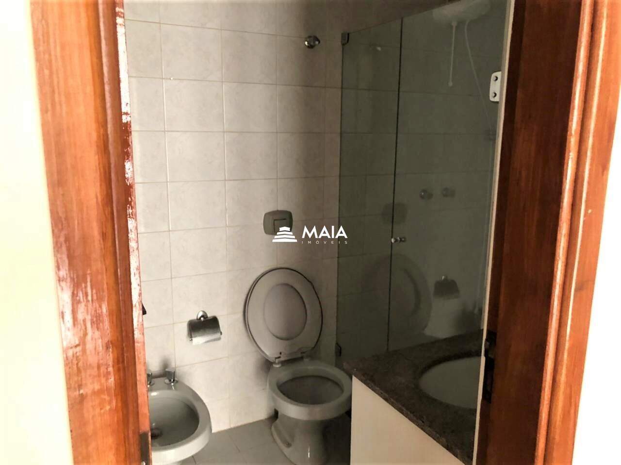 Apartamento à venda no Mercês: 