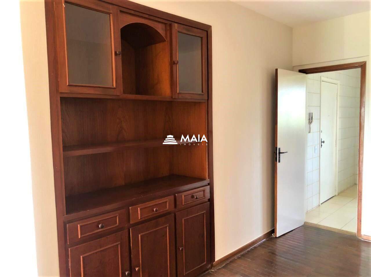 Apartamento à venda no Mercês: 