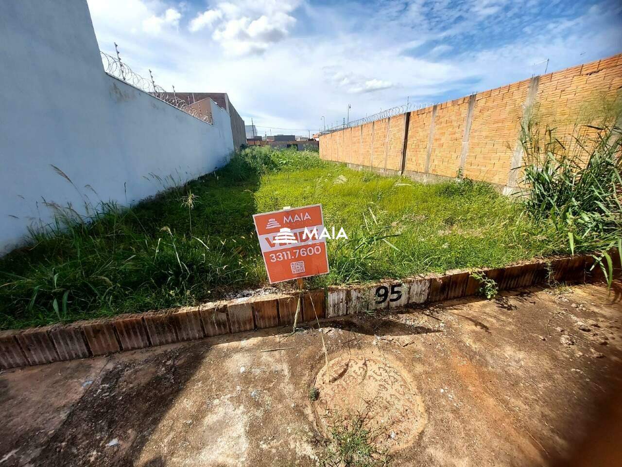 Terreno/Área à venda no Jardim Maracanã: 