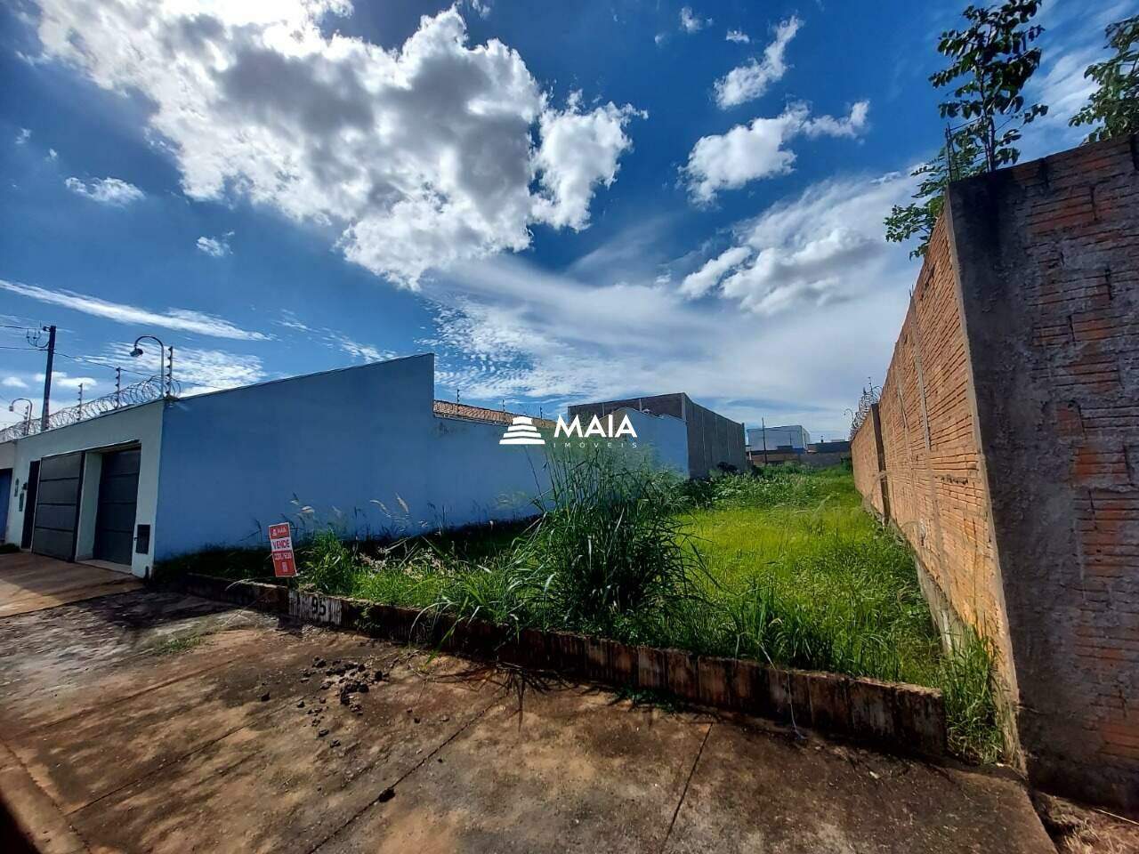 Terreno/Área à venda no Jardim Maracanã: 