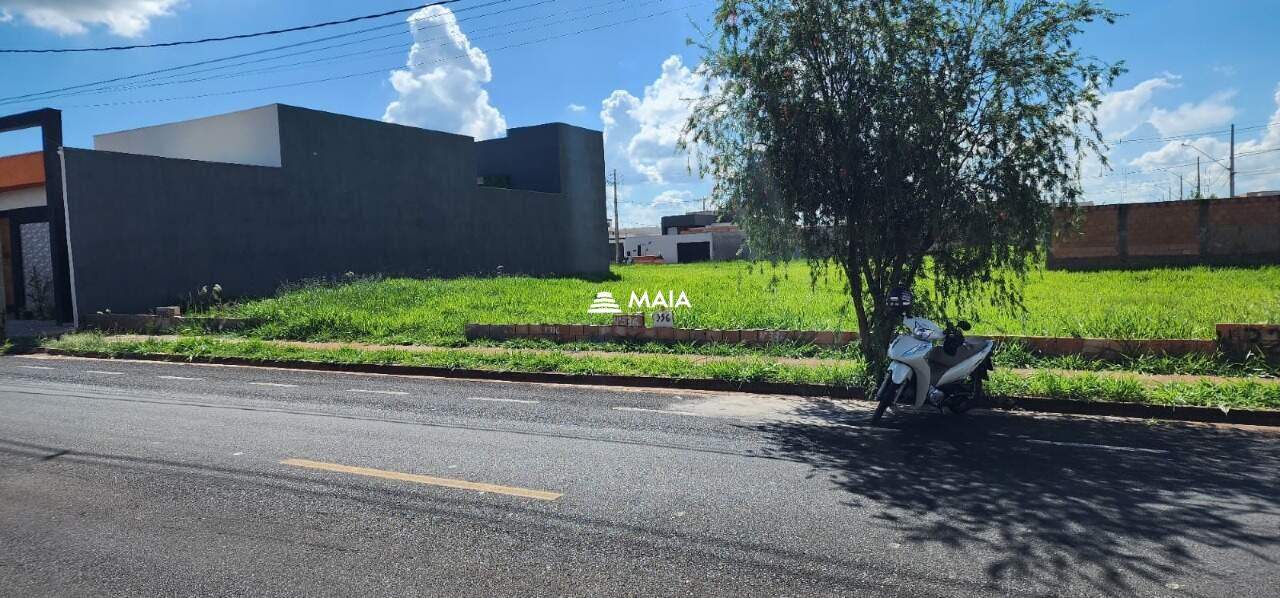 Terreno/Área à venda no Parque das Laranjeiras: 