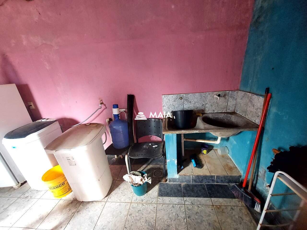 Terreno/Área à venda no Fabrício: 