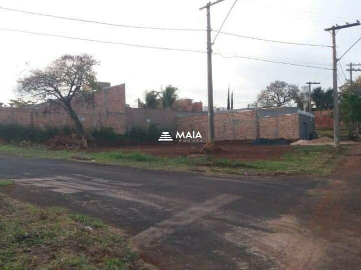 Terreno/Área à venda no Jardim Maracanã: 