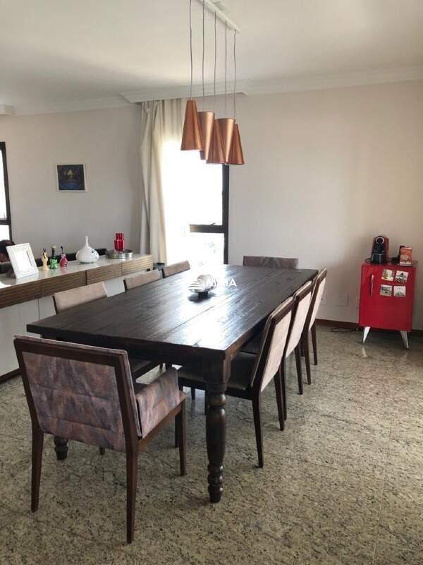 Apartamento à venda no Mercês: 