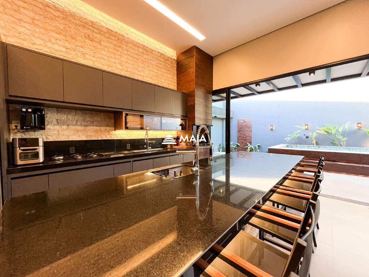 Casa de Condomínio à venda no Estância dos Ipês: 