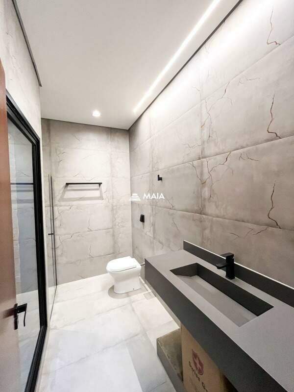 Casa de Condomínio à venda no Estância dos Ipês: 