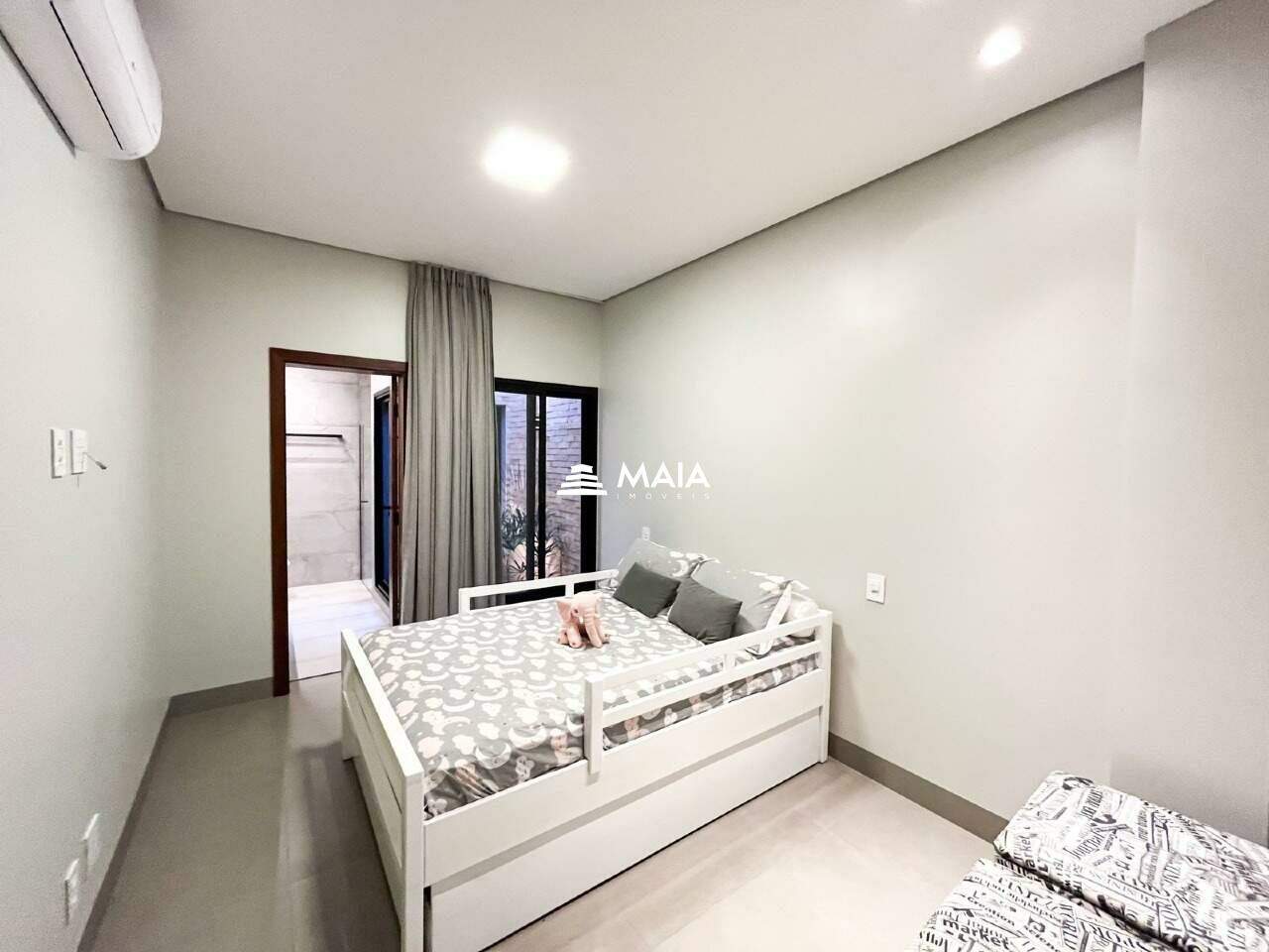 Casa de Condomínio à venda no Estância dos Ipês: 