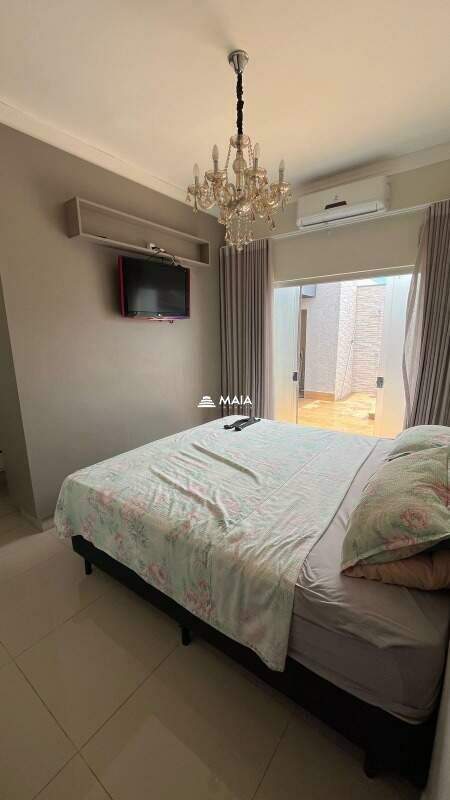 Casa à venda no Jardim Nenê Gomes: 