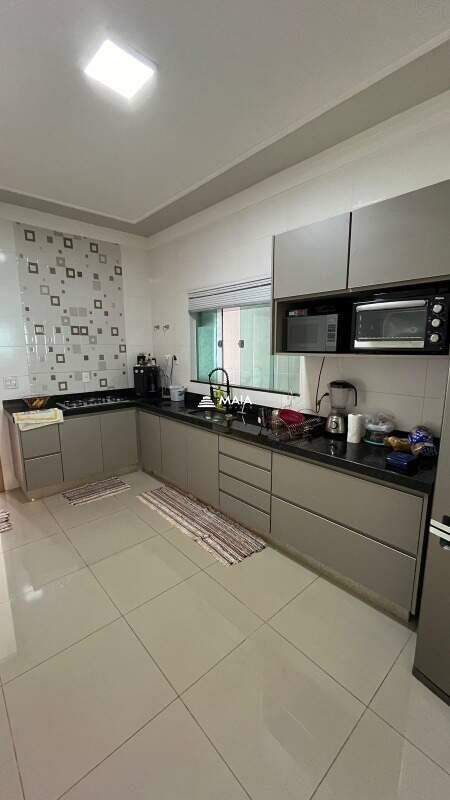 Casa à venda no Jardim Nenê Gomes: 