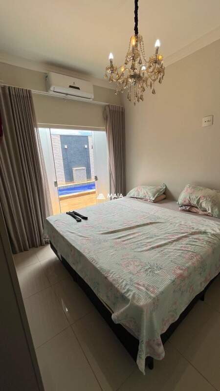 Casa à venda no Jardim Nenê Gomes: 