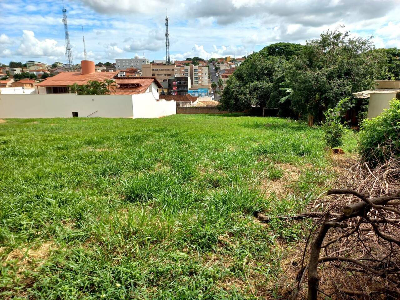 Terreno/Área à venda no Nossa Senhora da Abadia: 