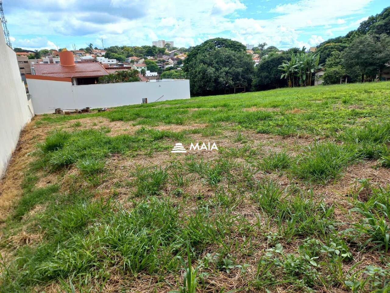 Terreno/Área à venda no Nossa Senhora da Abadia: 