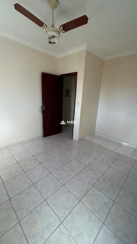 Apartamento à venda no Mercês: 