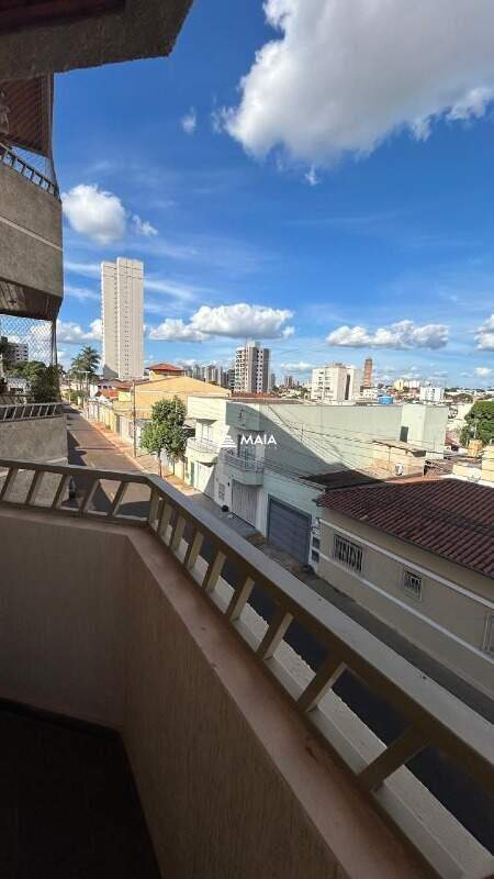 Apartamento à venda no Mercês: 