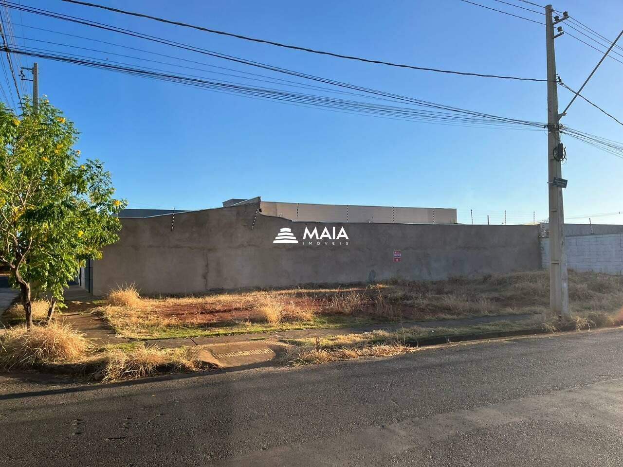 Terreno/Área à venda no Paraíso: 