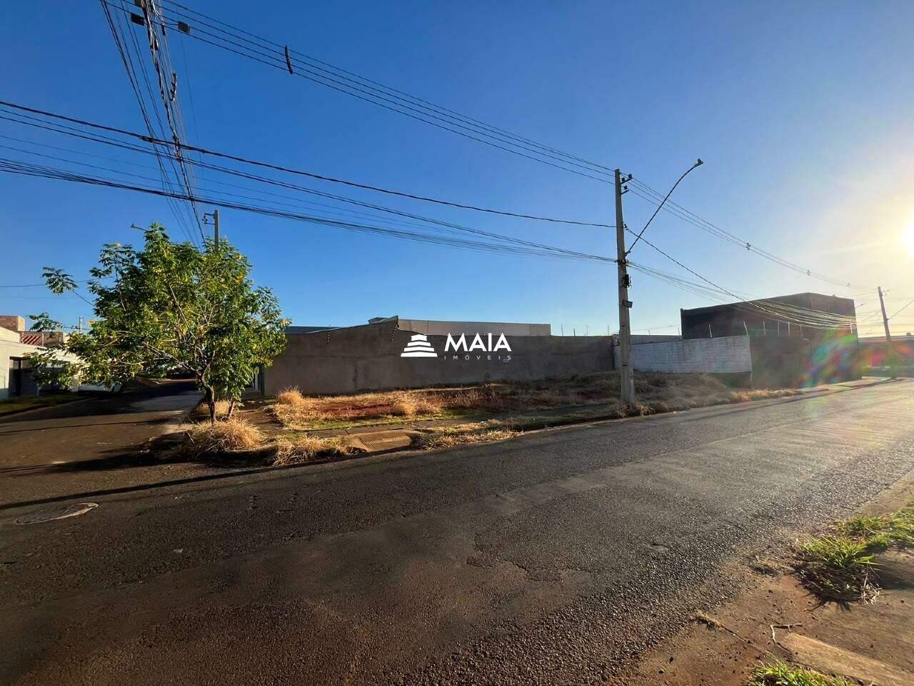 Terreno/Área à venda no Paraíso: 