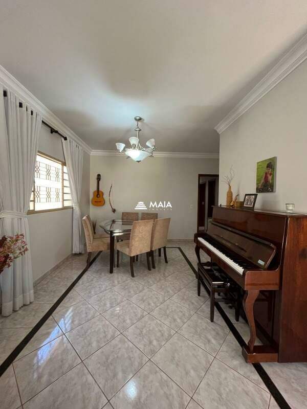 Casa à venda no Santa Maria: 