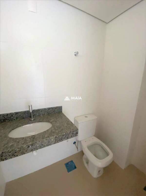 Comercial à venda no Santa Marta: 